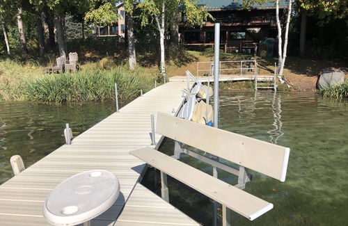 Waupaca House | Chain O'Lakes Homes for large muti-family groups, Sleeps 20.