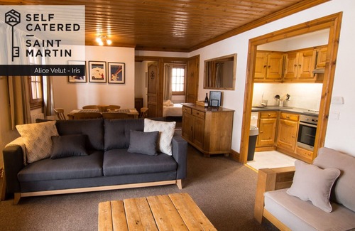 Saint-Martin-de-Belleville Apartment | Chalet Alice Velut - Iris | Spacious 2-bedroom apartment sleeping 4/5 people
