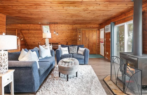 Stevensville Villa | Chalet #104 - Three Bedroom Villa, Sleeps 8