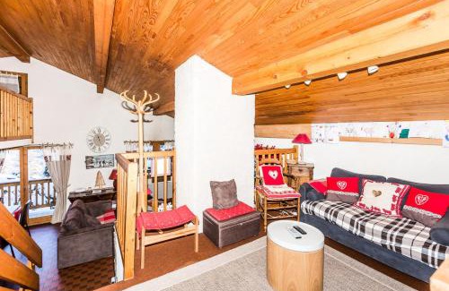 Bellentre Ski Chalet | CHALET 19 - Chalets pour 10 Personnes MAE-2174