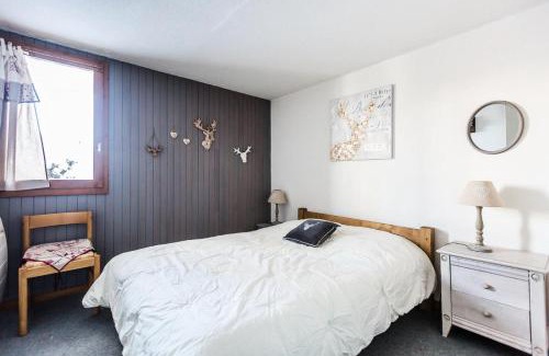 Bellentre Ski Chalet | CHALET 19 - Chalets pour 10 Personnes MAE-2174