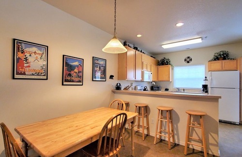 Government Camp Ski Chalet | Chalet 25 at the Official Collins Lake Resort