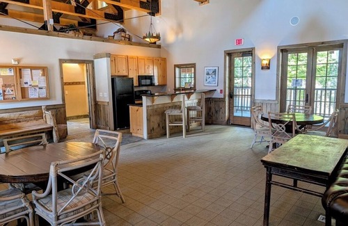Government Camp Ski Chalet | Chalet 25 at the Official Collins Lake Resort