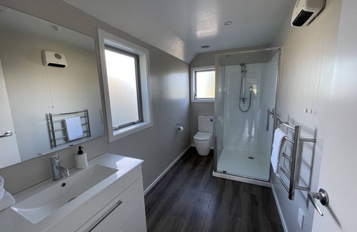 Methven Ski Chalet | Chalet 3 (5 Bed) Pudding Hill