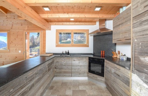 Riddes Ski Chalet | Chalet Amerhone - Luxury chalet With Jacuzzi
