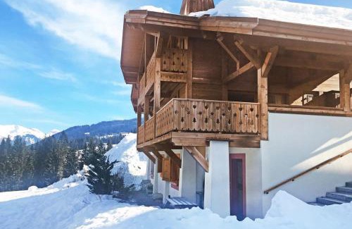 Les Gets Ski Chalet | chalet Amitie familial de luxe avec JACUZZI, HEBERGEMENT MULTIPASS ETE, WIFI fibre, 150 m des pistes de ski et randonnées