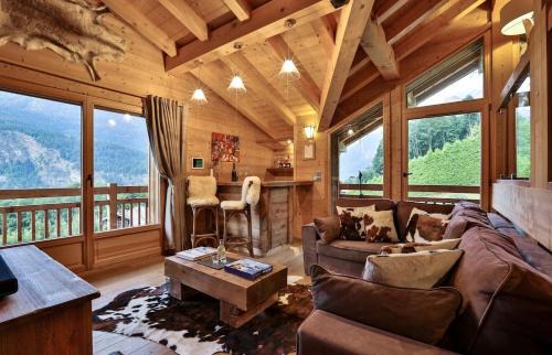Les Houches Ski Chalet | Chalet Arte 12px Hot Bath Sauna