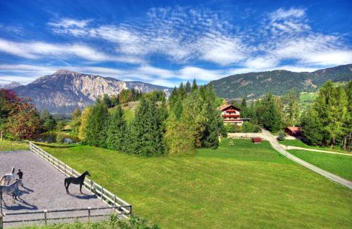 Sautens Ski Chalet | Chalet Astrid