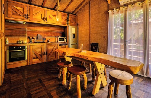 Lacanau Ski Chalet | Chalet "Bangli" with Private Terrace and Wi-Fi
