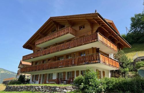 Wengen Apartment | Chalet Bergrose 4