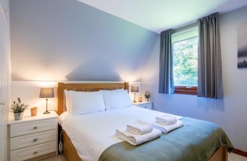 South Laggan Ski Chalet | Chalet Caledonia Lodge by Interhome