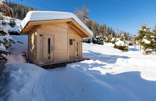 La Tzoumaz Ski Chalet | Chalet Capricorne Alpine Chique Sauna