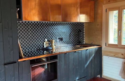 St. Luc Ski Chalet | Chalet CarreDiFue | 4bed | 180° view | Nordic bath