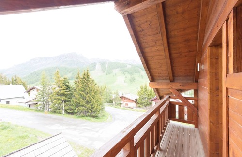 Montgenevre Ski Chalet | Chalet Chaberton, 4 berooms up to 13 guests