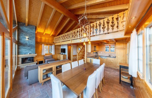 Saint-Pierre-de-Clages Ski Chalet | Chalet Ciel de Lit - Vue imprenable