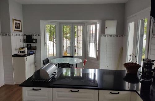 San Fernando House | Chalet con piscina