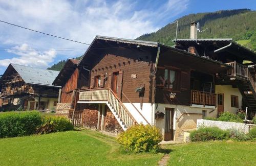Areches House | Chalet cosy pour 2-3 pers. avec jardin au cœur du village, à 5 min du ski et proche des commerces - FR-1-342-274