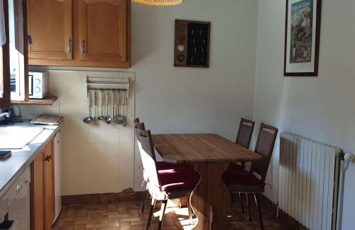 Areches House | Chalet cosy pour 2-3 pers. avec jardin au cœur du village, à 5 min du ski et proche des commerces - FR-1-342-274