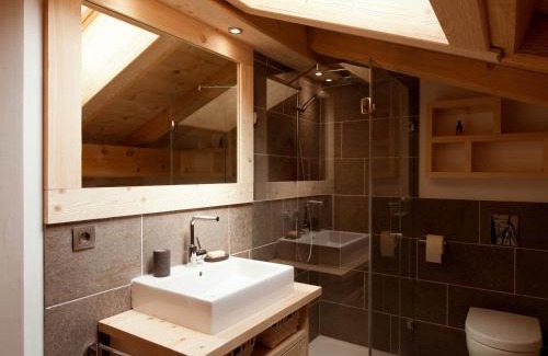 Chamonix-Mont-Blanc Ski Chalet | Chalet d'exception à Chamonix avec sauna, cheminée et proximité des pistes skiables - FR-1-343-181