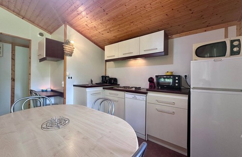 Beynat Ski Chalet | Chalet de 4 pers - Lac de Miel à 500m - Beynat - Parking/Piscine
