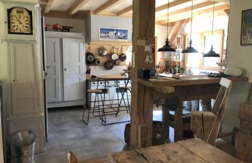 La Lechere Ski Chalet | chalet de l'eau rousse