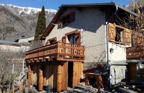 Orelle Ski Chalet | CHALET DE MONTAGNE AT 1170 m HAMEAU DE LA COMMUNE DE ORELLE. SUMMER WINTER