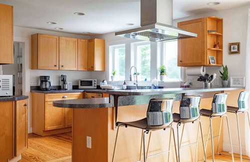 Great Barrington House | Chalet des Collines: 5 Mins to Catamount