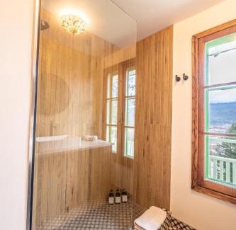 Golden Ski Chalet | Chalet Ernest Feuz - Edelweiss Village