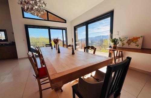 Lodeve House | Chalet familial à Lodève avec jardin