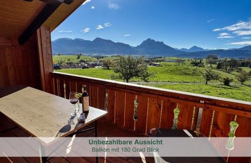 Rieden am Forggensee Apartment | Chalet - Ferienwohnungen - Biohof Stöger - Panoramasüdbalkon - grandiose Aussicht auf See, Berge und Schloss Neuschwanstein