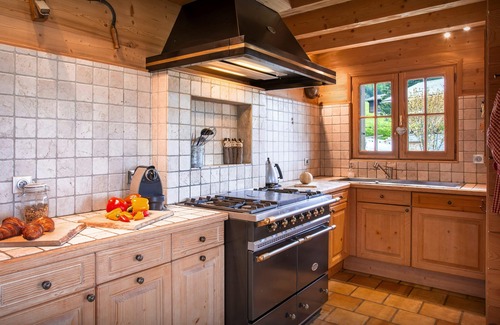Saint-Jean-de-Sixt Ski Chalet | Chalet Flocon Magique - alpine holiday for 12 with swim spa - OVO Network