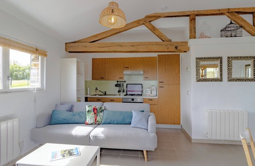 Jayac House | Chalet 'Gîte Bellevue' with Shared Pool, Private Terrace and Wi-Fi