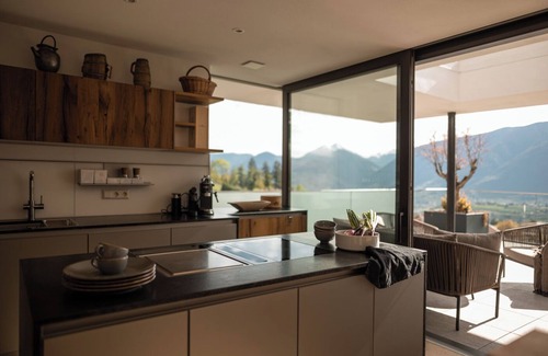 Schenna Ski Chalet | Chalet "Goyen" with Shared Pool, Private Terrace & Wi-Fi