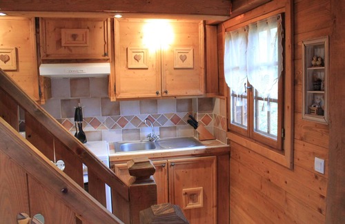 Passy Ski Chalet | Chalet-Grenier-Mobility bath-Mountain view