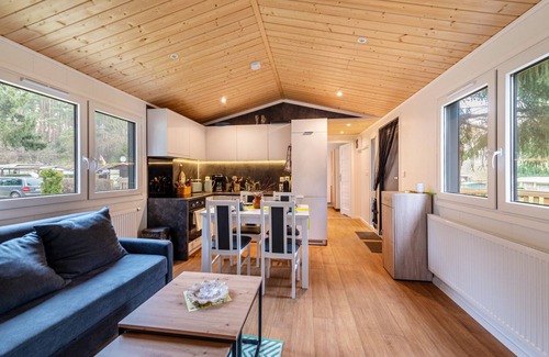 Lohmen Ski Chalet | Chalet "Haus Zander" with Private Terrace & Air Conditioning
