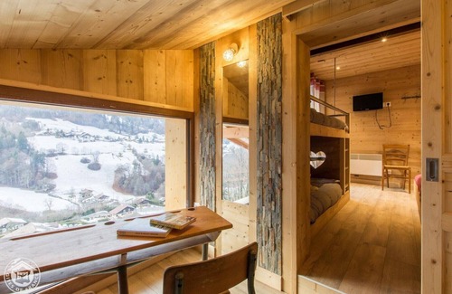 Thones Ski Chalet | Chalet Haute Savoie quiet jacuzzi wifi near Lake Annecy