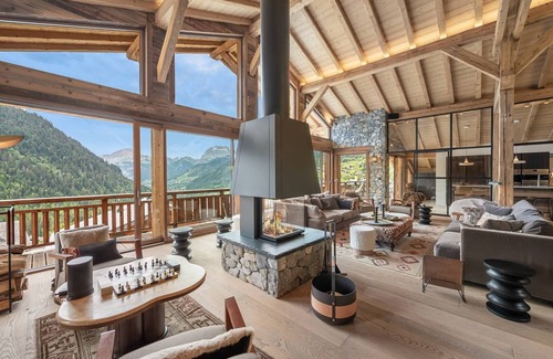 Chatel Ski Chalet | CHALET IKARIA - unique prestige chalet for 17 people