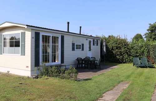 Udenhout Ski Chalet | Chalet in Duinhoeve With Van Gogh Style