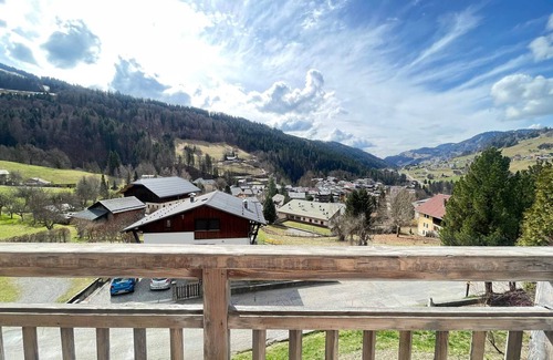 Flumet Ski Chalet | Chalet in Flumet for 8 guests with terrace and WiFi