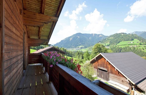 Huettau House | Chalet in Hüttau near Ski Amade Slopes