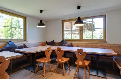Hollersbach im Pinzgau House | Chalet in Hollersbach near Ski Lift