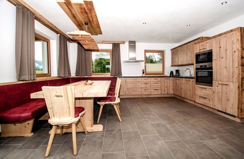 Hollersbach im Pinzgau Ski Chalet | Chalet in Jochberg with Sauna & Mountain Views