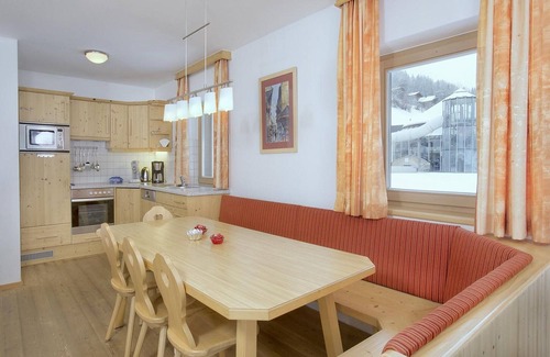 Wald im Pinzgau House | Chalet in Königsleiten near Ski Lift