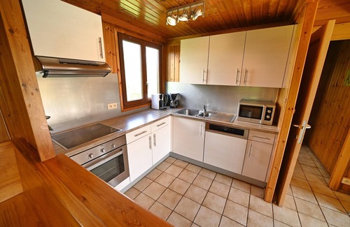 Noiseux House | Chalet in Noiseux with Sauna & Whirlpool