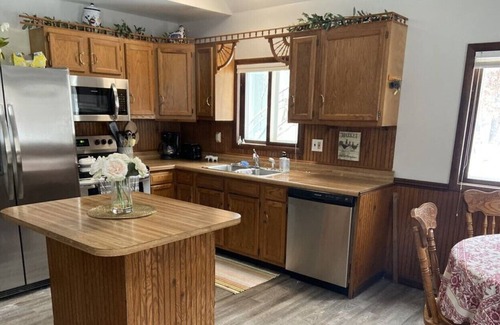 Moorestown House | Chalet in the woods across from off-road trails!