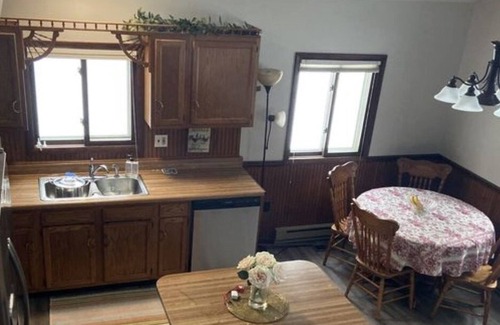 Moorestown House | Chalet in the woods across from off-road trails!