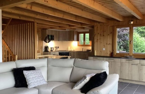 Veysonnaz Ski Chalet | Chalet in Veysonnaz with valley view