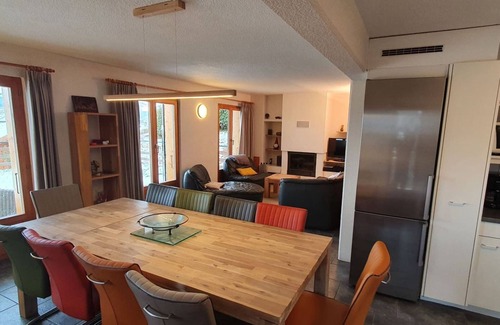Veysonnaz Ski Chalet | Chalet in Veysonnaz with valley view