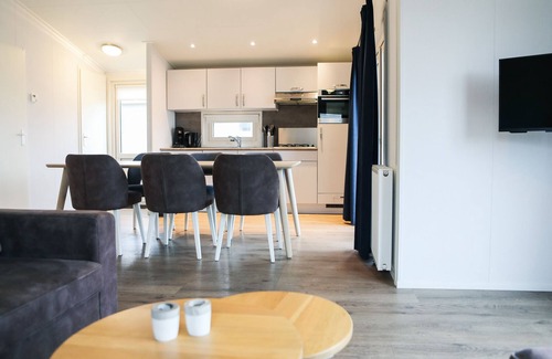 Kamperland Ski Chalet | Chalet (J09) on cozy family campsite by the sea