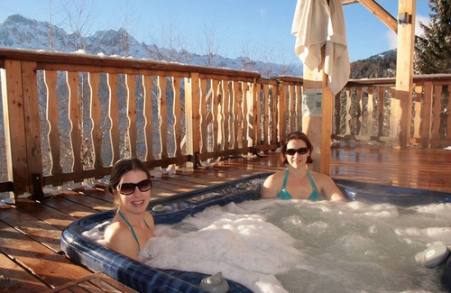 Oz Ski Chalet | Chalet Jonquille - 12 persons with outdoor Jacuzzi, 6 bedrooms